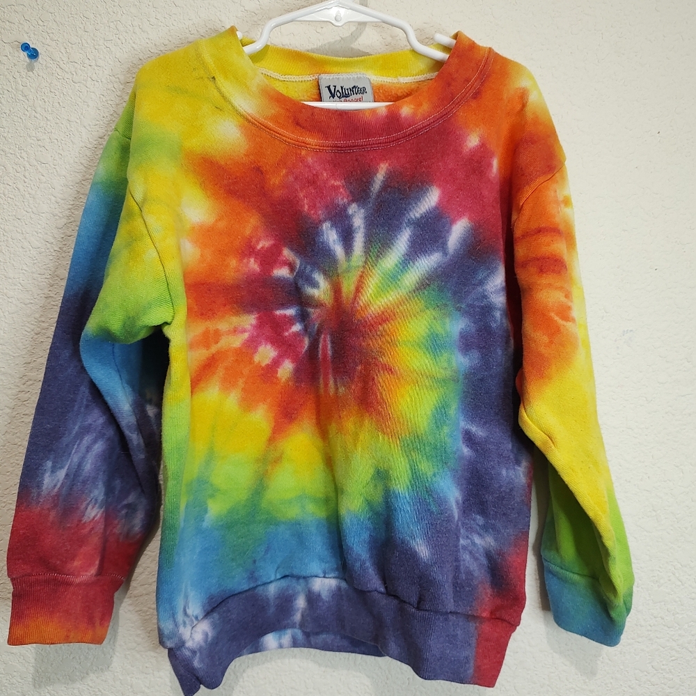 Handmade Tie Dye Shirt Kid Unisex Size Small/6 (rack 2 top)